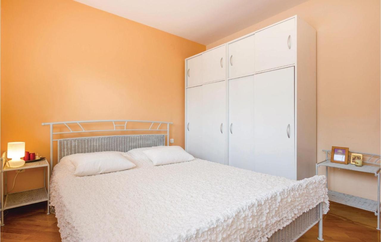 1 Bedroom Amazing Apartment In Рієка Екстер'єр фото
