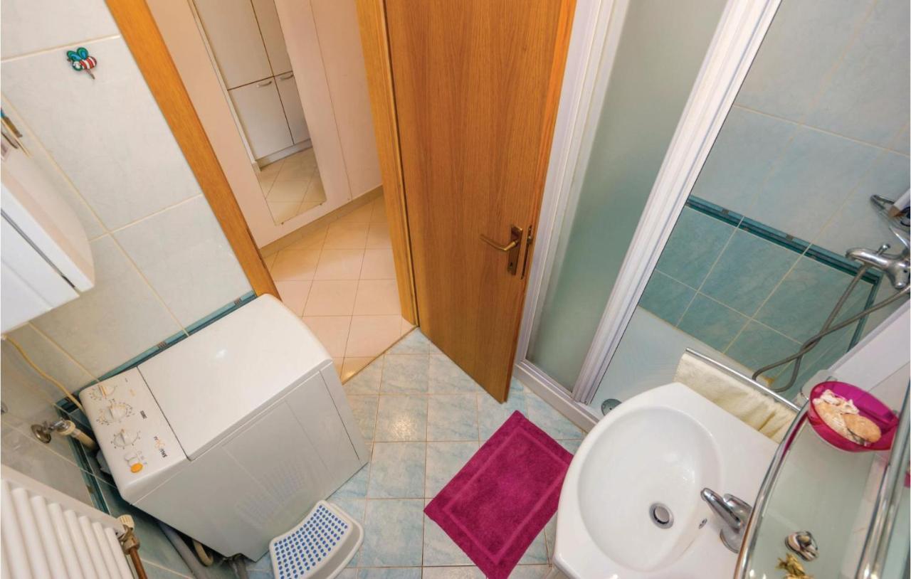 1 Bedroom Amazing Apartment In Рієка Екстер'єр фото